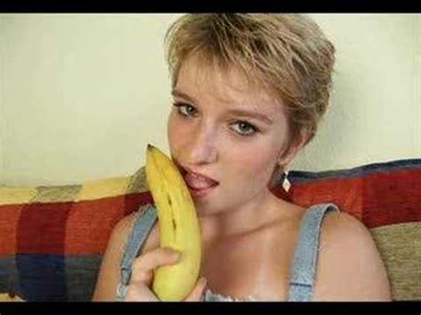 banana hotties|Banana Hotties Porn Videos